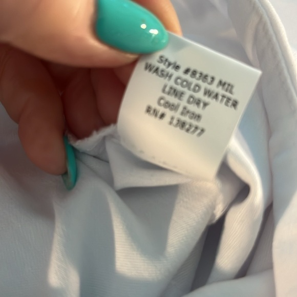 Estelle & Finn Ankle Pants Step Hem Pull-On Style White Size 4 NWT Elastic Waist - Picture 9 of 9